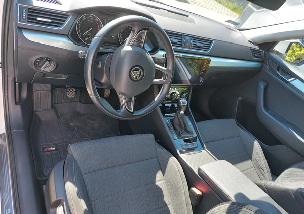 Skoda Superb cena 63000 przebieg: 238203, rok produkcji 2018 z Łazy małe 211